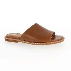 Sofft Noble II Wide Band Slide Sandals